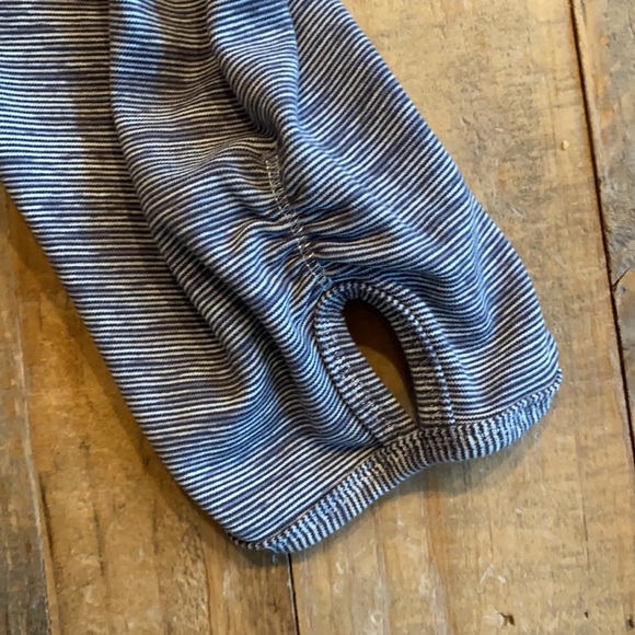 Lululemon crops - Picture 3 of 5